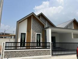บ้านแฝด สไตร์บ้านเดี่ยว โครงการกรีนฟิลด์ ปาร์ควิว พนัสนิคม วิวหน้าบ้านติดสระน้ำธรรมชาติ